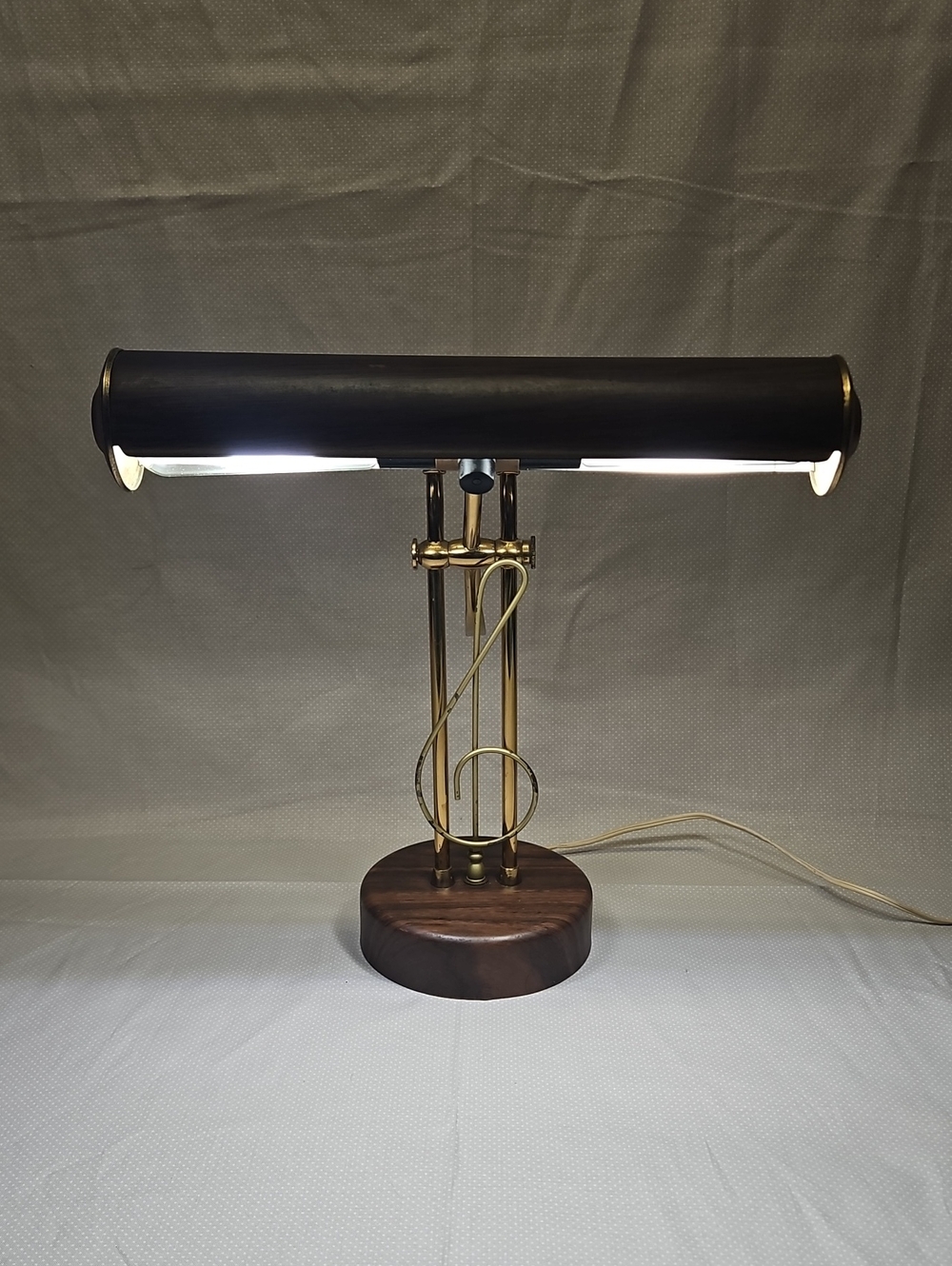 Vintage Mid-Century Modern Lite-Well No.173 Brass & Wood Grain Music Piano Lamp